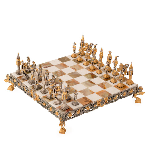 Gulliver and Lilliputians II: Luxurious Chess Set from Bronze finished using Real 24k Gold