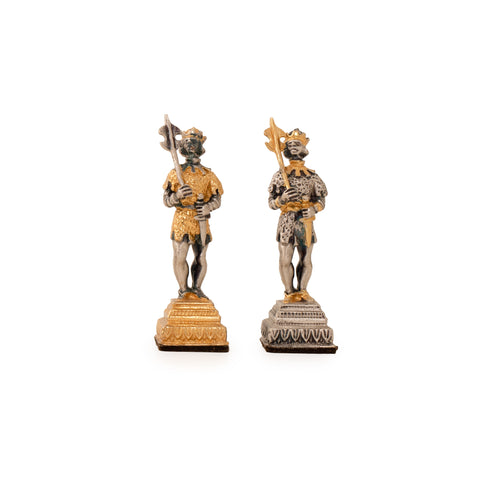 Gulliver and Lilliputians II: Luxury Chess Set in Bronze finished using 24k Gold