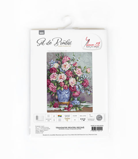 HER MAJESTY'S ROSES SB605 - Cross Stitch Kit