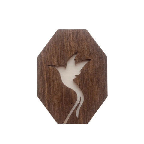 Wooden Needle Case with Engraved Hummingbird by Wizardi