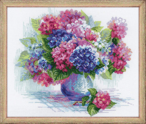 Hydrangea cross stitch kit by RIOLIS Ref. no.: 1696