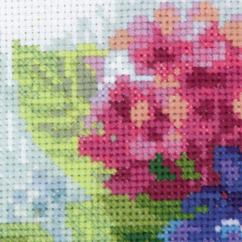 Hydrangea cross stitch kit by RIOLIS Ref. no.: 1696