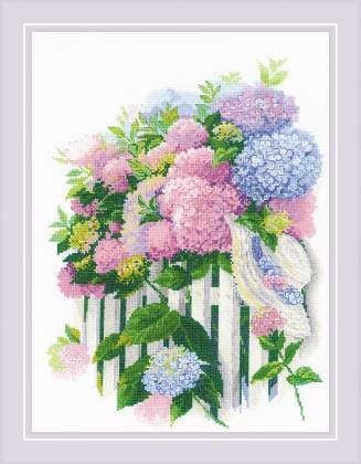 Hydrangea Garden. Cross Stitch kit by RIOLIS Ref. no.: 2026