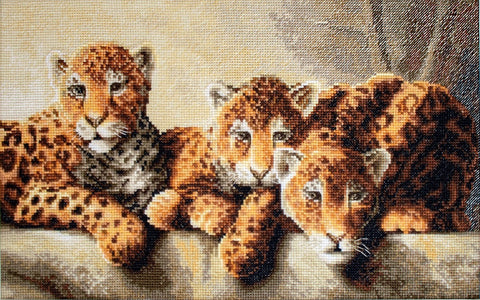 Leopards SLETI910 - Cross Stitch Kit