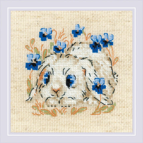 Little Bunny cross stitch kit by RIOLIS Ref. no.: 1877