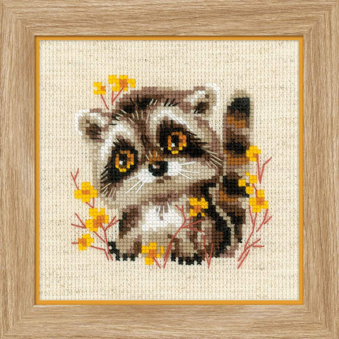 Little Raccoon cross stitch kit by RIOLIS Ref. no.: 1754