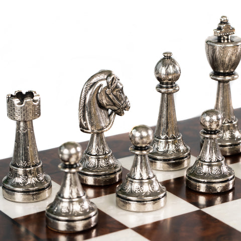 Luxurious Metal Chess Set with Walnut/Maple Wooden Chess Board/Box