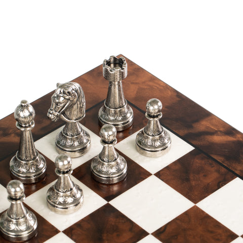 Luxurious Metal Chess Set with Walnut/Maple Wooden Chess Board/Box