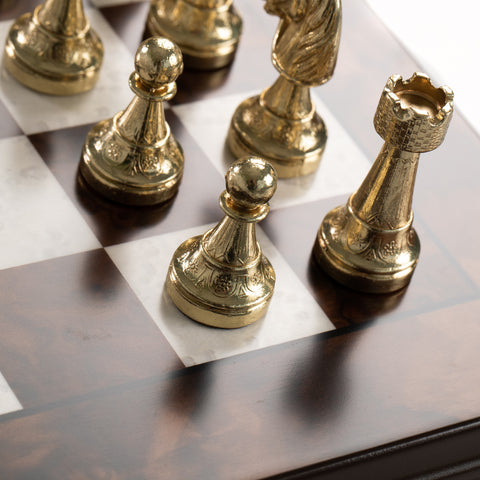 Luxurious Metal Chess Set with Walnut/Maple Wooden Chess Board/Box