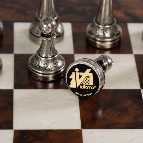 Luxurious Metal Chess Set with Walnut/Maple Wooden Chess Board/Box