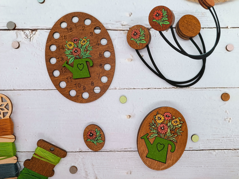 Magnetic Sewing Needle Holder with Floral Design, Plywood, 2.5 x 3.5 cm, Kind Fox by Wizardi