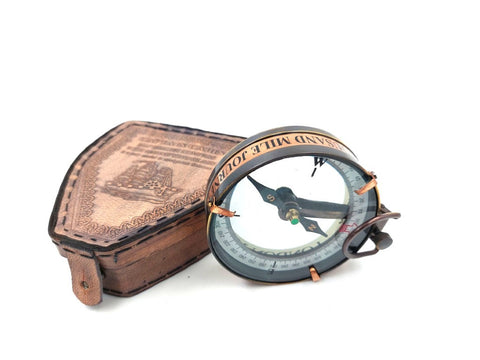 Magnetic compass in leather case NC2929