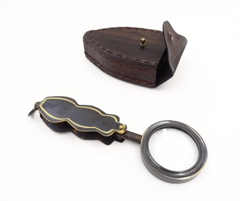 Magnifier in leather case - C-60