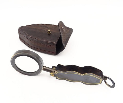 Magnifier in leather case - C-60