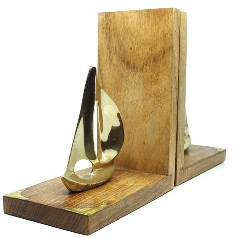 Maritime Bookend – Yachts  NC2677D