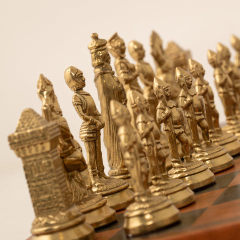 Mary Stuart Metal Chess Set with Leather-like Chessboard