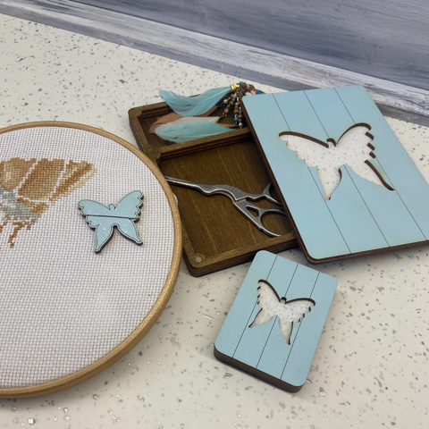 Wooden Sewing Needle Case with Butterfly Design, Compact 5 × 7 cm Needle Holder, Kind Fox by Wizardi