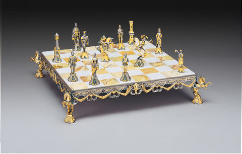 MEDIOEVAL BATTLE: Luxurious Chess Set from Bronze finished using Real 24k Gold