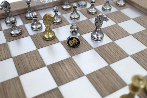 Metal Chess Pieces with Unique Wooden/Aluminium/Ecoleather Chessboard