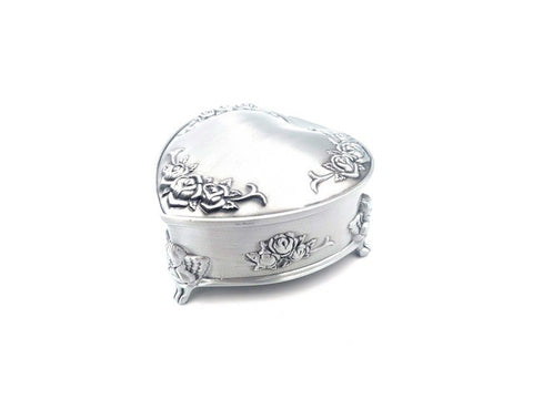 Metal jewelry box in the shape of a heart - 2099