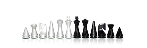 MODERN PYRAMIDS: Wooden Lacquered Chess Men with Glossy Black Chessboard