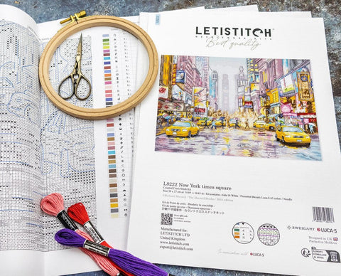 New York Times Square Cross Stitch Kit, 38 x 27 cm, LetiStitch, Zweigart Aida 16ct, Luca-S Cotton Threads