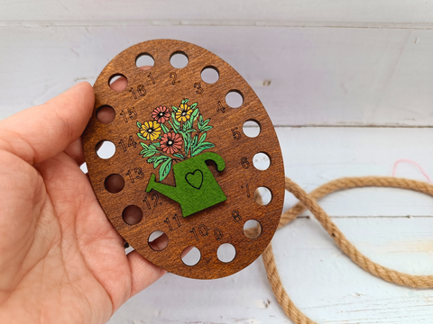 Wooden Desk Organizer with Flower Motif, 9 x 14 cm Plywood Holder for Pens and Office Supplies, Kind Fox by Wizardi
