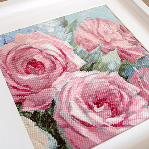 Pale Pink Roses SLETI928 - Cross Stitch Kit