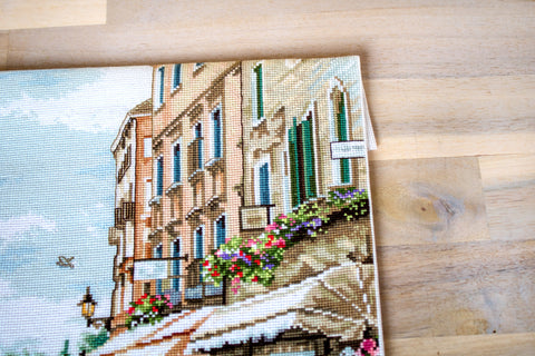 Paris in Flowers SB2365 - Cross Stitch Kit