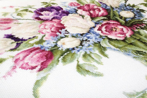 RARE find: Tulips SB2261 - Cross Stitch Kit by Luca-s