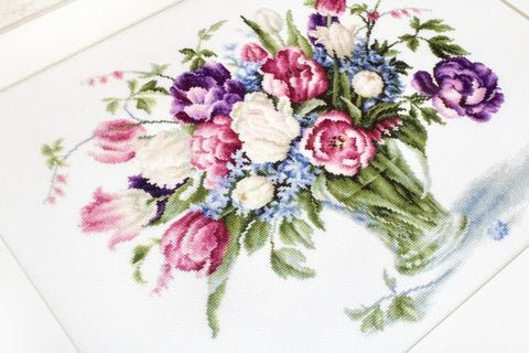 RARE find: Tulips SB2261 - Cross Stitch Kit by Luca-s