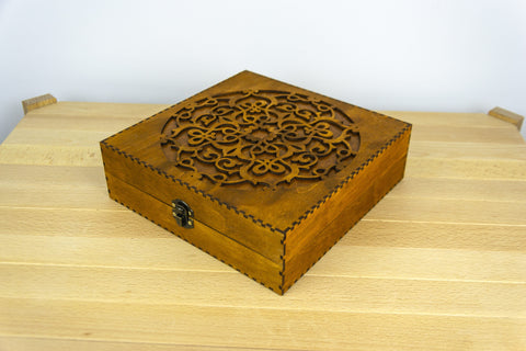 Compact Embroidery Bobbin Box, Sewing Thread Organizer, Clear Plastic Storage Case with Compartments, Embroidery Craft