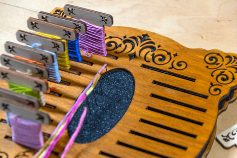 Embroidery Bobbin Organizer 18-Slot Plywood Holder, Fits Bobbins up to 3 mm, 17.5 x 17.5 cm, Embroidery Craft