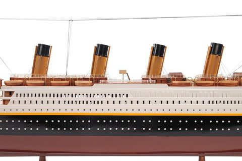 RMS Titanic - exclusive model of the legendary ship