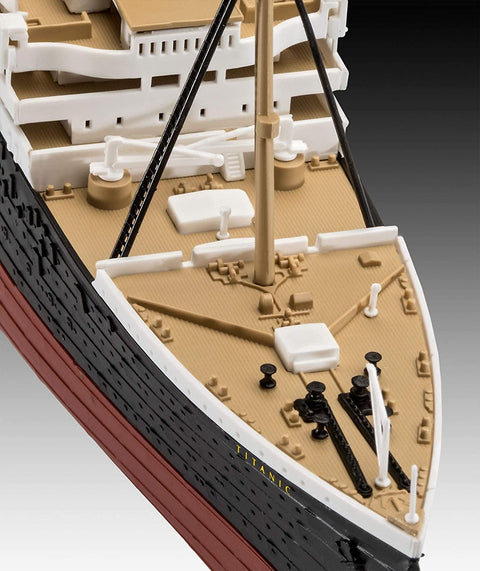 RMS TITANIC - Plastic Modelling Kit By Revell