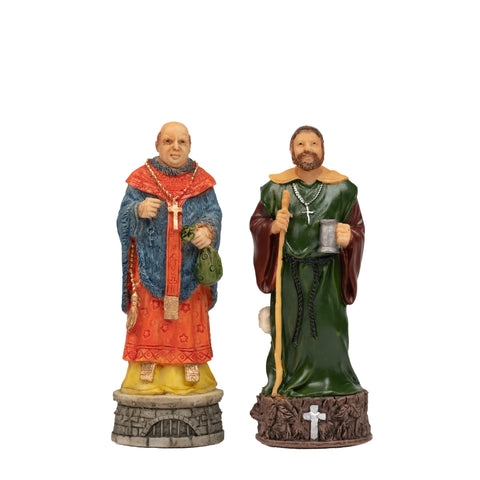 ROBIN HOOD: Handpainted Chess Set with Leatherlike Chess Board