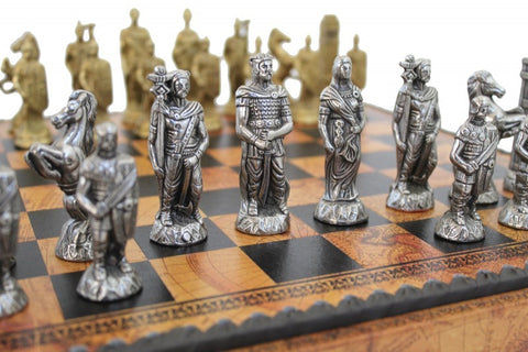 ROMANS VS BARBARIANS: Metal Chess Set with Beautiful Leatherette Chessboard