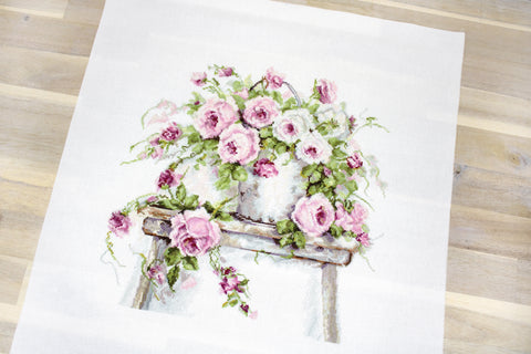 Roses on a Stool SB2331 - Cross Stitch Kit