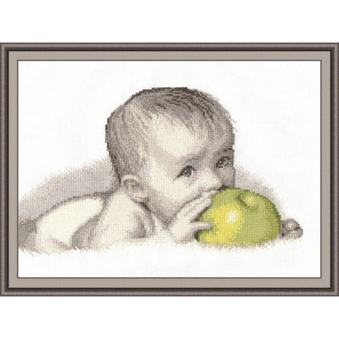 Baby with an Apple S511 - Hobby.lt