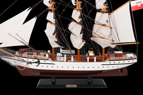 Sailing Ship Model Dar Pomorza | DARPOM80