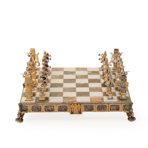 Sigfrid - the Mythological King of the Nibelungs People: Extra Luxurious Chess Set