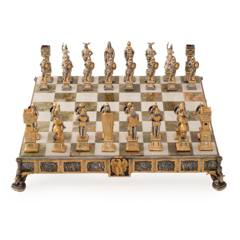 Sigfrid - the Mythological King of the Nibelungs People: Extra Luxurious Chess Set