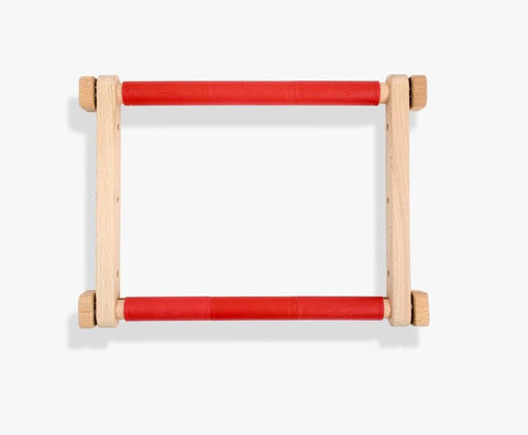 Luca-S 20x24cm Embroidery Frame with Clips, PVC White Fabric Tension Hoop