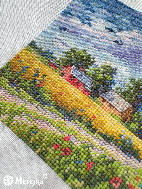 Cross Stitch Embroidery Kit with Summer Design, Merejka, 11.5 x 11.5 cm, Aida Fabric, Cotton Threads, Needle and Pattern