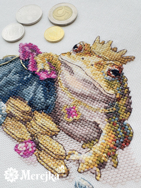 Cross Stitch Kit with Golden Toad Design, Merejka, 11×12 cm, Embroidery Fabric, Threads, Needle, Chart and Instructions