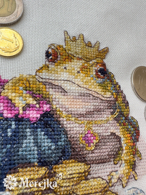Cross Stitch Kit with Golden Toad Design, Merejka, 11×12 cm, Embroidery Fabric, Threads, Needle, Chart and Instructions