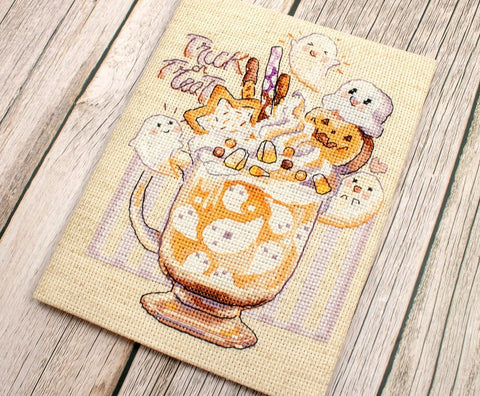 LetiStitch Trick or Treat Cross Stitch Kit, 13 x 17 cm, Zweigart Aida 16ct, Anchor Cotton Threads, Halloween Design