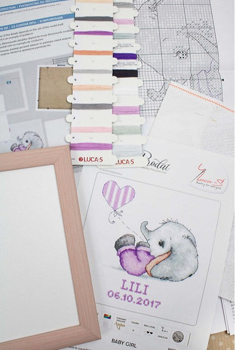 Luca-S Wooden Embroidery Frame Set, Adjustable Stand for Cross Stitch & Fabric