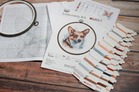 Luca-S Welsh Corgi Cross Stitch Kit with Hoop, Aida Fabric 14x15 cm