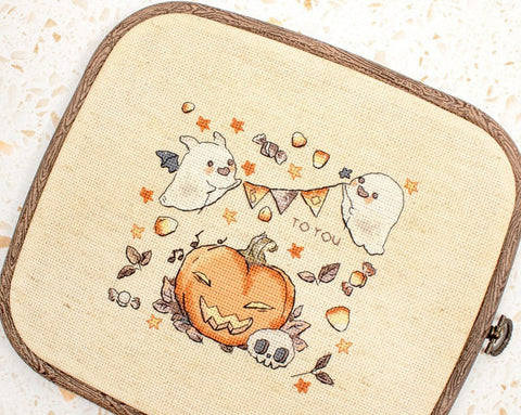 Boo To You Cross Stitch Kit, 15 x 14 cm, LetiStitch, Aida 16ct Fabric, Luca-S Cotton Threads
